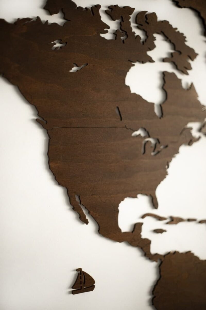 Wooden World Map – “Blank Walnut” without country names - Image 4